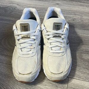 New balance 990v4